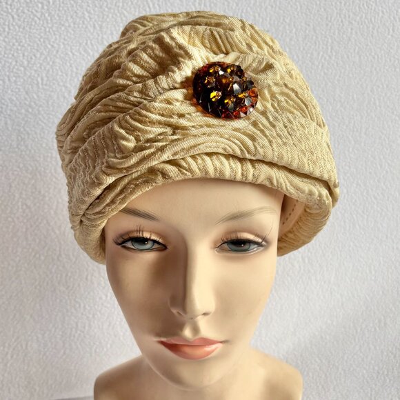 1960s 1970s Gold Metallic Turban Style Hat with Brooch - Picture 5 of 10